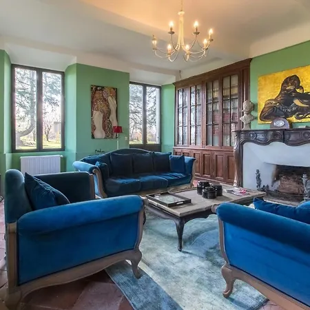 Chateau De Bed & Breakfast Maumusson-Laguian